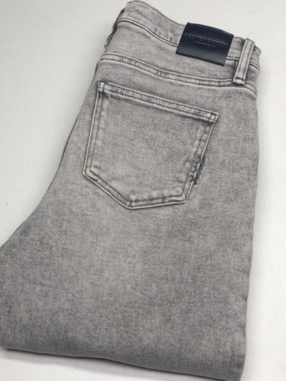 LIKE NEW SCOTCH & SODA GRAYWASH CLASSIC STRAIGHT JEANS 6/28x26 ⭐️